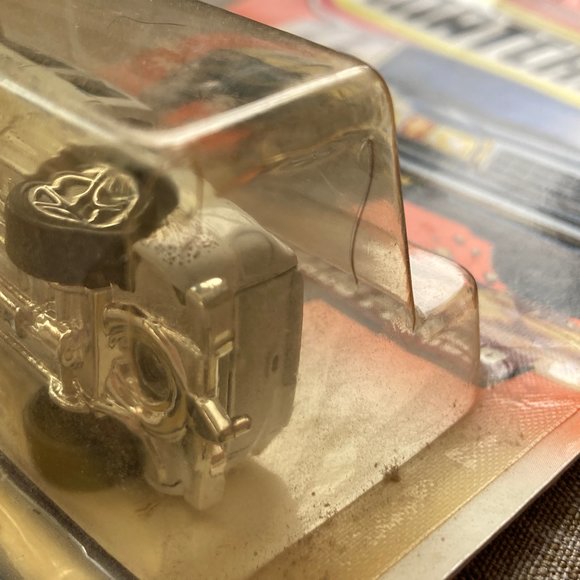 1998 MATCHBOX '99 CHEVY SILVERADO PICKUP NEW IN SEALED PACKAGE - Picture 4 of 8